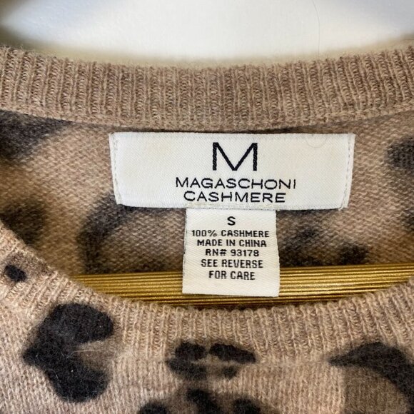 Magaschoni 100% Cashmere Leopard Print Sweater - Picture 7 of 11